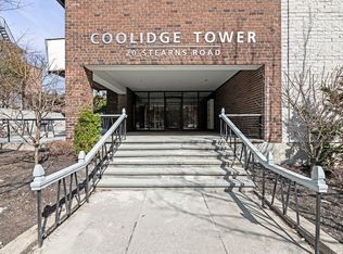 20 Stearns Rd APT 30, Brookline, MA 02446