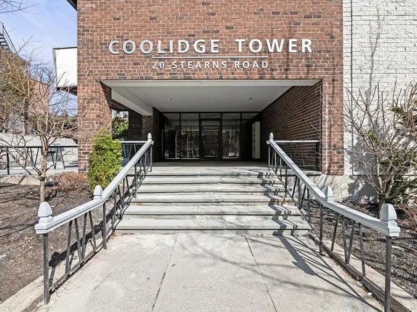 20 Stearns Rd APT 30, Brookline, MA 02446