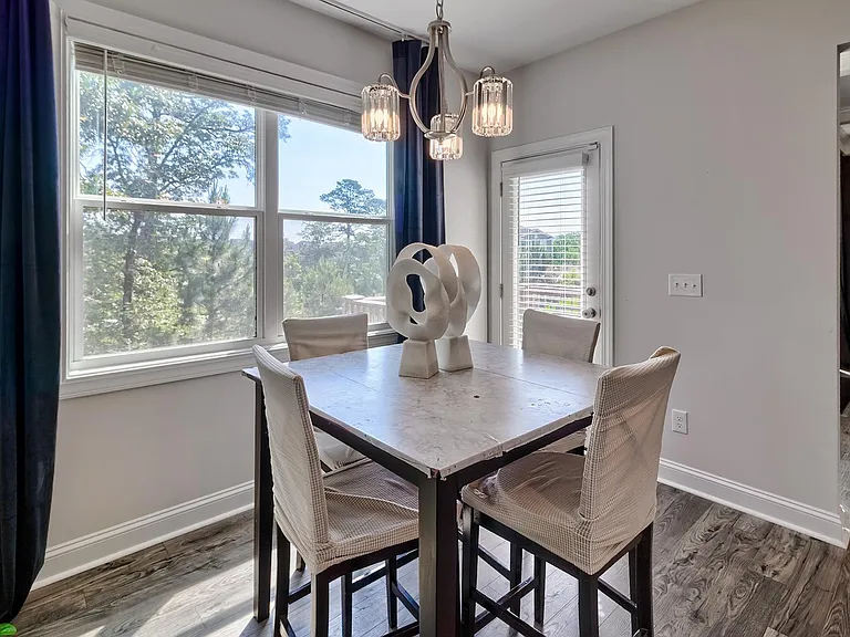 558 Mahonia Rd — Photo 16