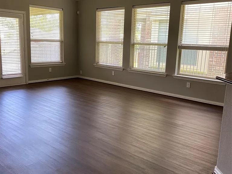 42 Black Swan Ct — Photo 24
