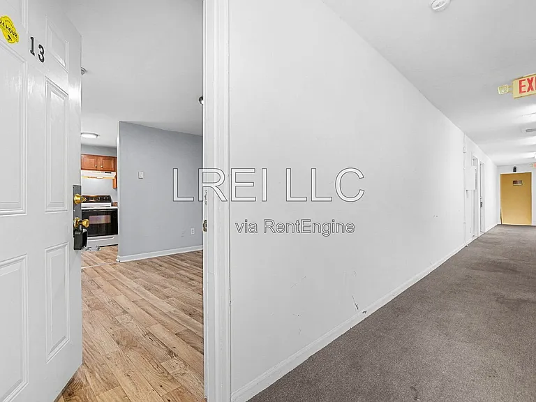176 Thistlewood Ave #13 — Photo 2
