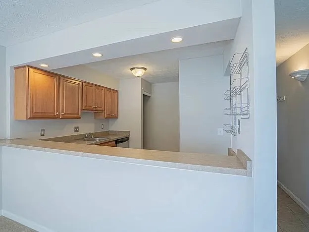 111 Winding Way — Photo 7