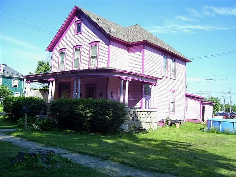 1111 Jefferson Ave photo 1