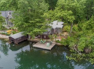 160 Lake End Rd, Newfoundland, NJ 07435