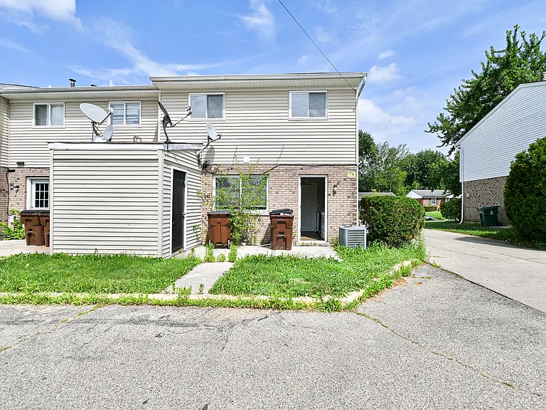 10943 Birchridge Dr — Photo 35