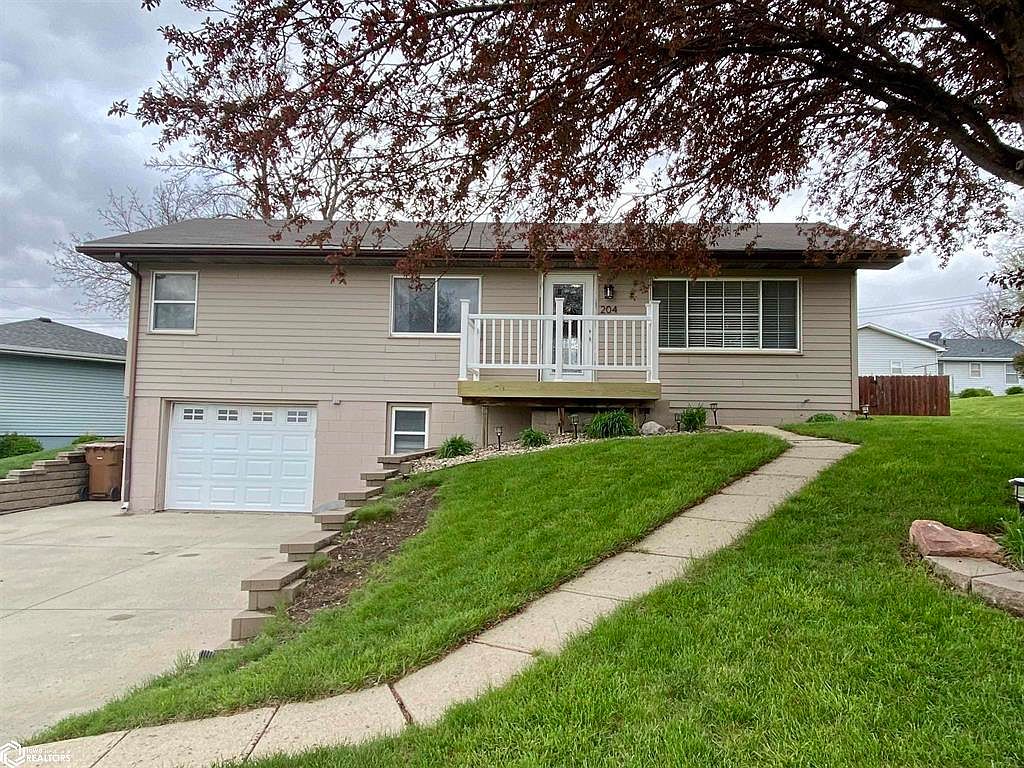 204 Walnut St, Audubon, IA 50025 | Zillow