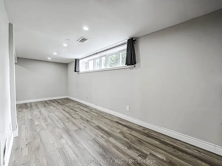 57 Gladman Ave N #BASEMENT — Photo 6