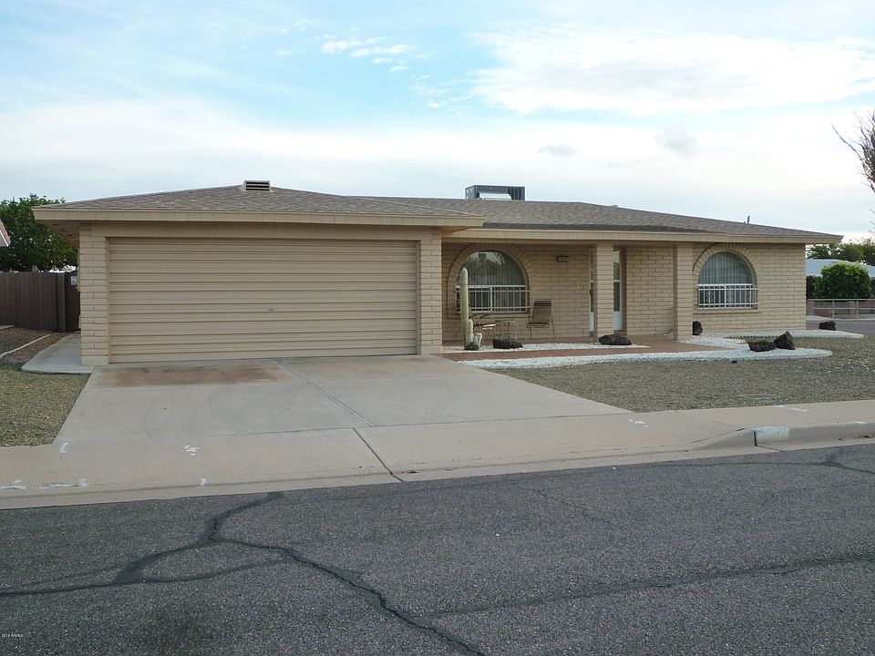 1st image of 4107 E Clovis Ave