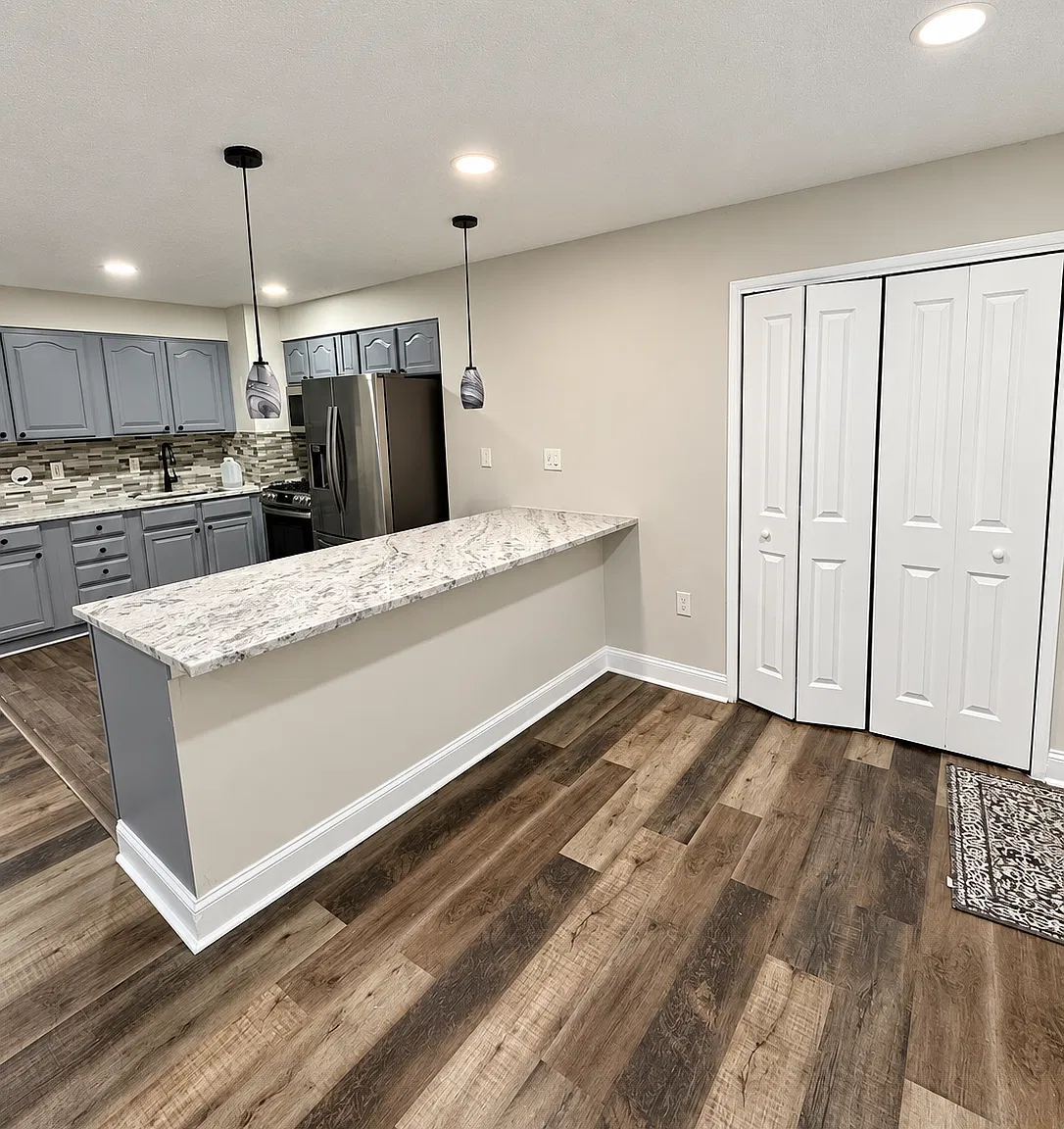 3 bed, 1300 sqft, $2,300 — Photo 1