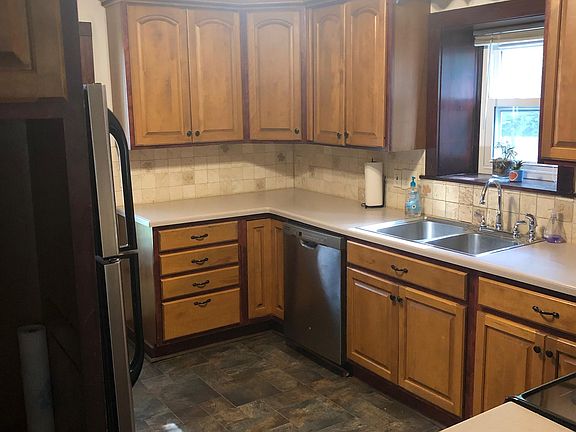 Charming kitchen.