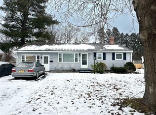 510 Locust Dr, Utica, NY 13502