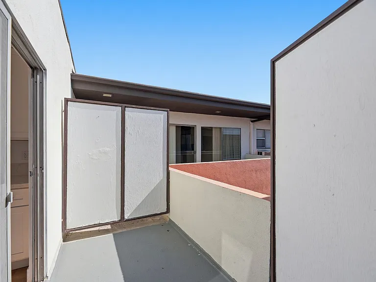 TALA Local at 1301 Havenhurst — Photo 36