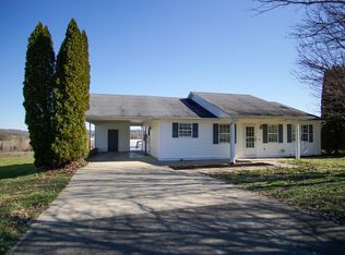 24 Harts Place Dr, Somerset, KY 42501