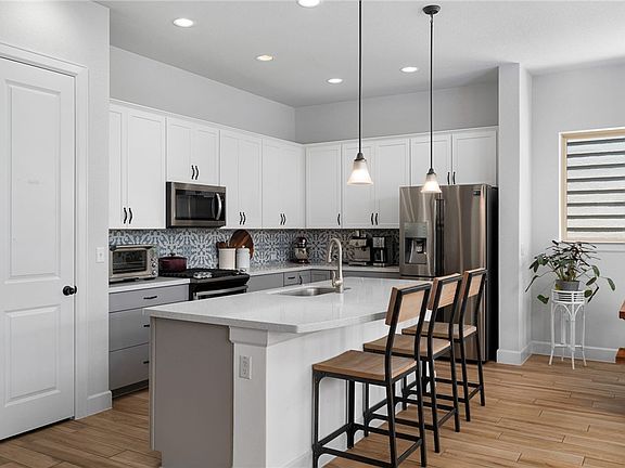5th image of 5820 Harper Park Dr Unit 64