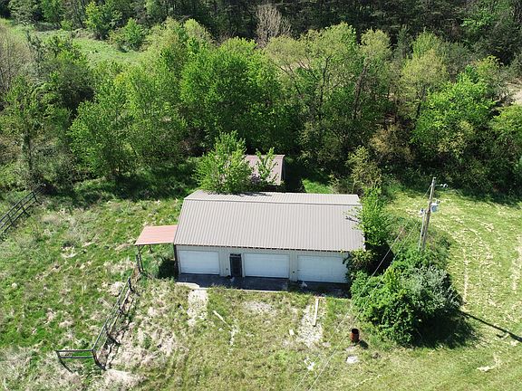4th image of 145 Birch Creek Ln