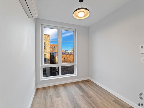 5th image of 2913 Snyder Ave #5B