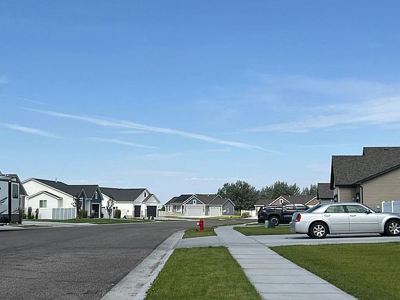 4th image of 5878 Magellan Ln