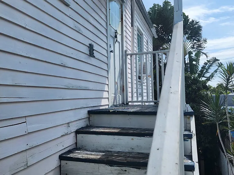 914 Grinnell St #BLU — Photo 13
