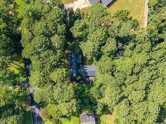 3rd image of 2267 Oxbow Cir