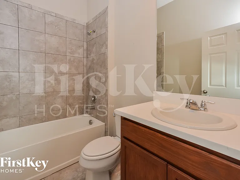 824 Grand Hilltop Dr — Photo 10