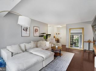 Century South, Arlington, VA 22204