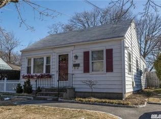 90 6th Ave, Huntington Station, NY 11746