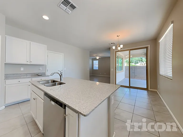 8616 E Posada Ave — Photo 4