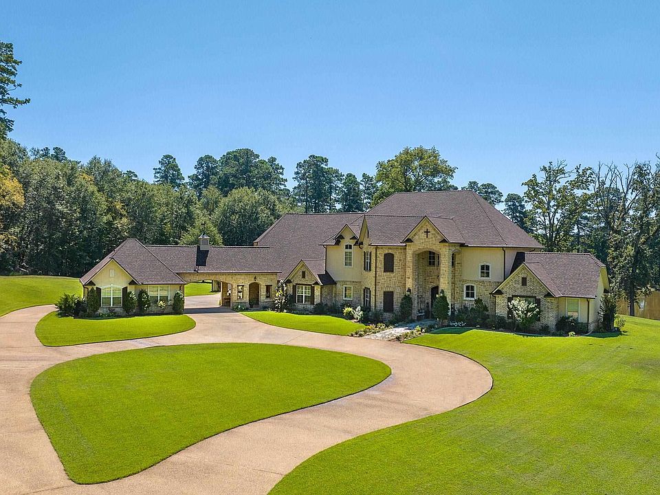1st image of 3716 W Pinecrest Dr