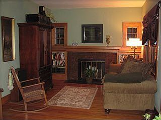 2nd image of 3610 Everett St