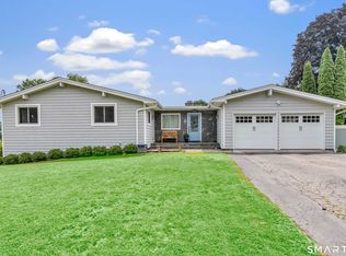 6 Norwood Ter, Trumbull, CT 06611