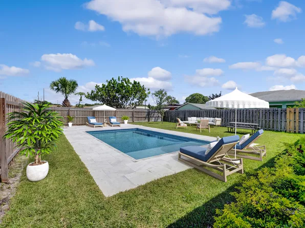 1209 NW 1st Street, Delray Beach, FL 33444