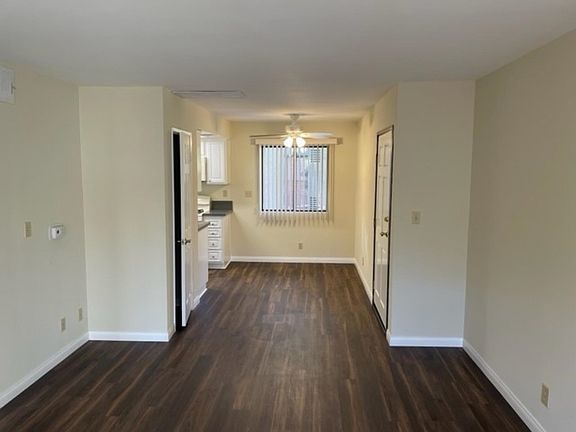 3rd image of 430 S Niagara St #114