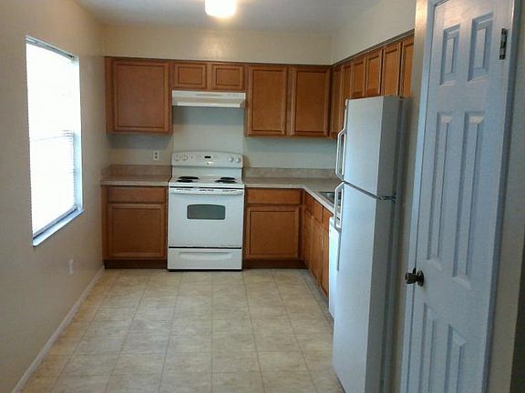 2nd image of 328 E Jessup Ave