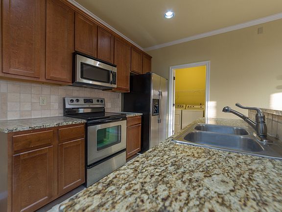 3rd image of 2101 Town Centre Dr APT 1408