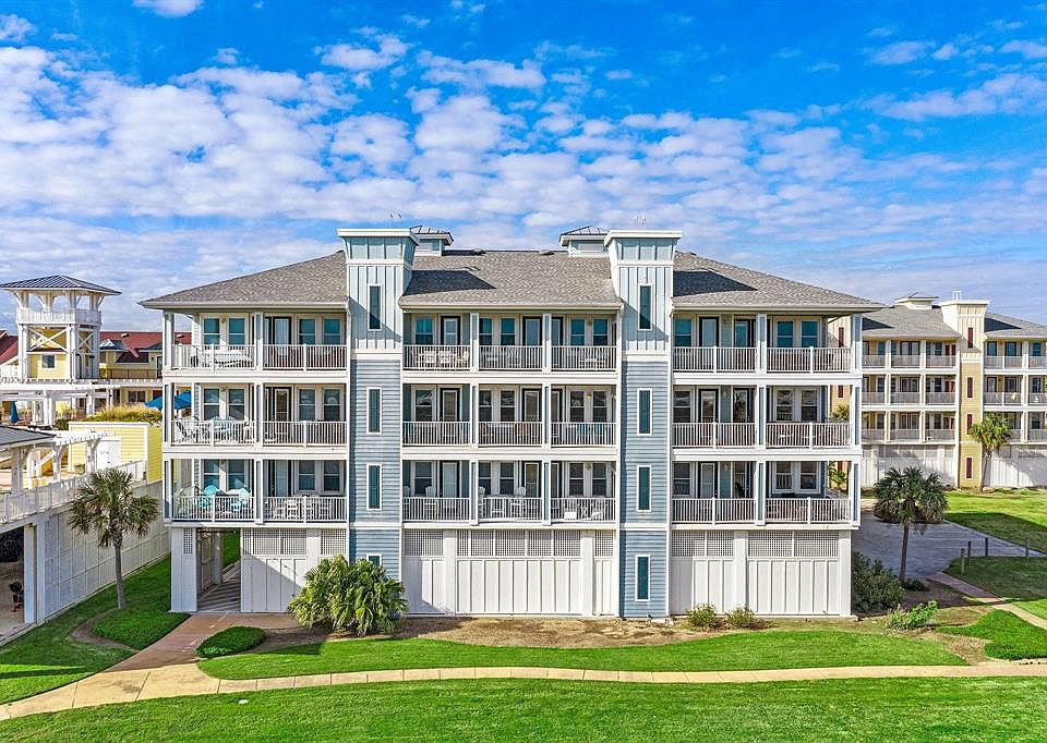 4151 Pointe West Dr #101 ; Villas At Pointe West Condos ; Galveston, Texas 77554