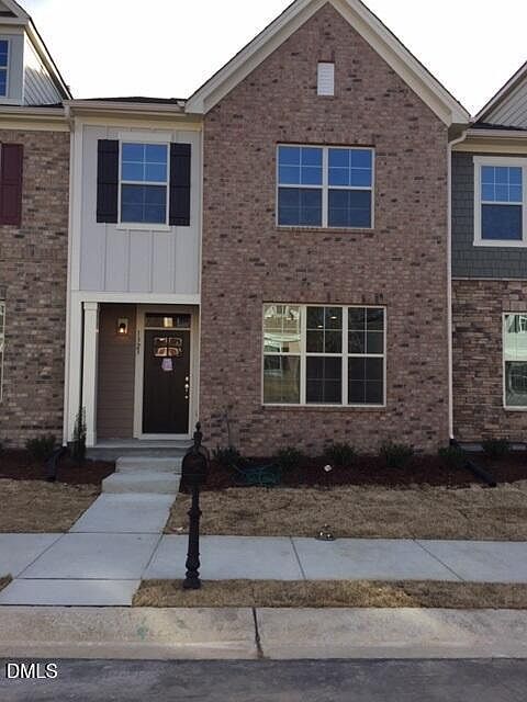 1st image of 1323 Lakestone Village Ln