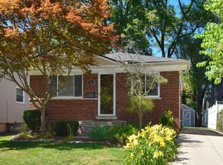 712 Princeton Rd, Berkley, MI 48072