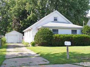 215 N Thorncrest Ave, Creve Coeur, IL 61610