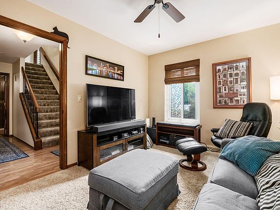 4th image of 2126 Willowick Dr #C