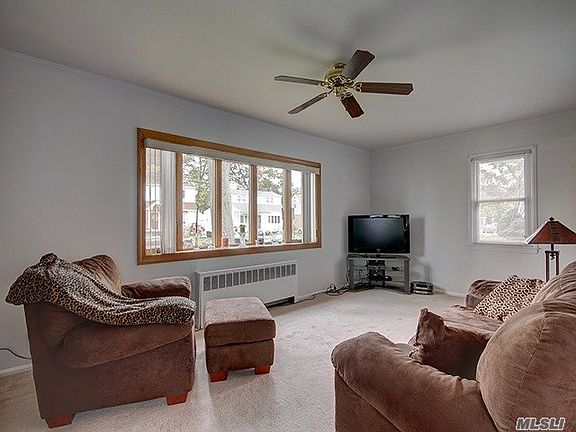 2nd image of 94 Ontario Ave