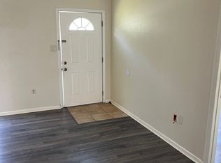 17 Friar Tuck Dr, Savannah, GA 31406