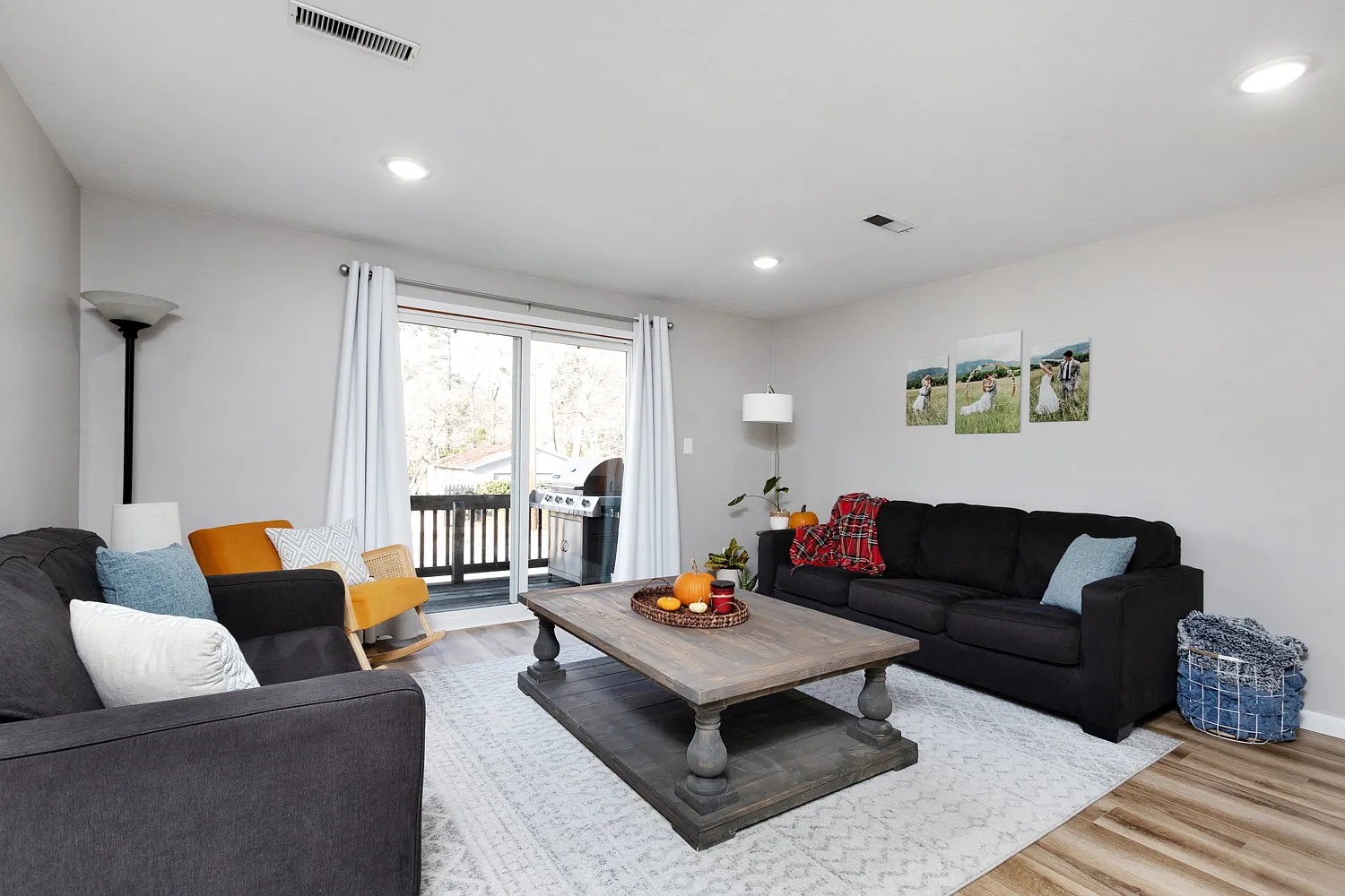 2 bed, 1.5 bath, 980 sqft, $980 — Photo 1