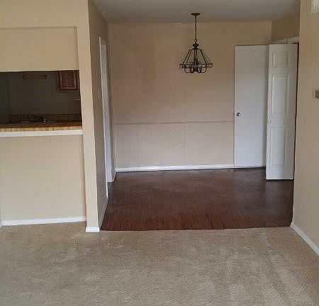 4th image of 601 N Lancaster APT 12