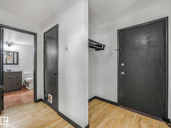 5th image of 10606 123rd St NW #205