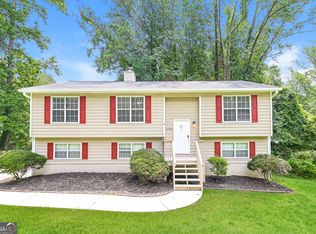 5330 Arrowind Rd, Lilburn, GA 30047