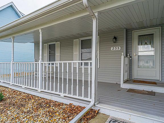3rd image of 235 Heritage Ave