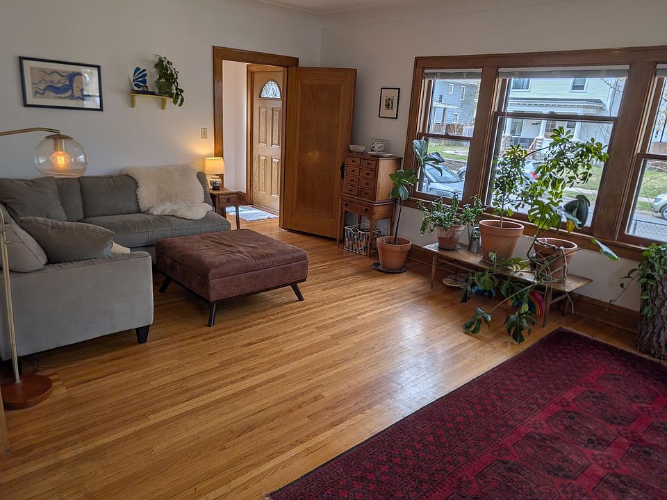 1st image of 2324 Dupont Ave N