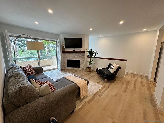 5th image of 6211 Calle Mariselda Unit 103