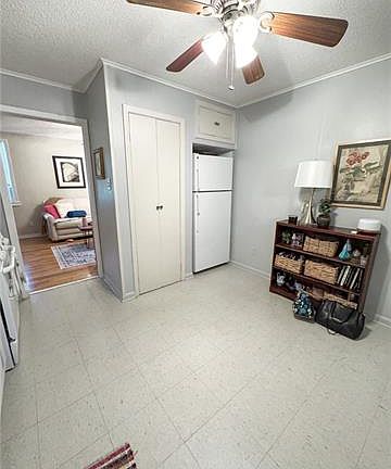 5th image of 5822 General Haig St