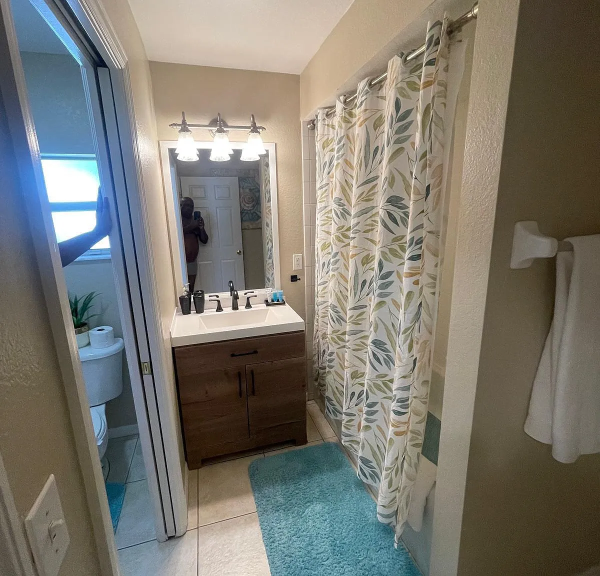 4 bed, 2.0 bath, 1712 sqft, $2,999 — Photo 2